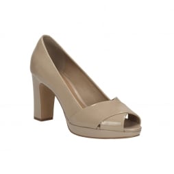 Jenness Cloud Women's Court Shoes in Sand Patent